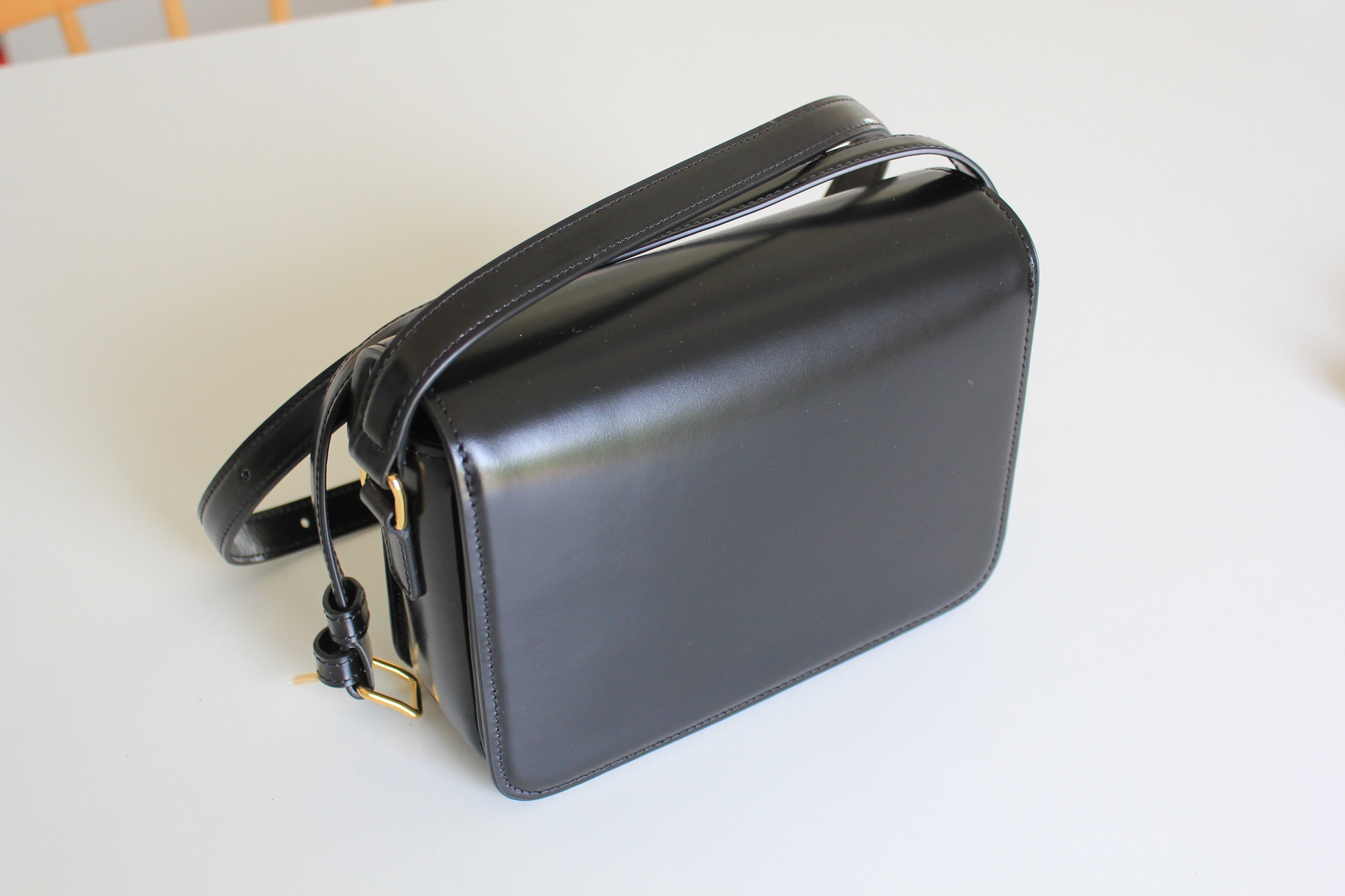 CELINE トリオンフ ティーン ショルダーバッグ