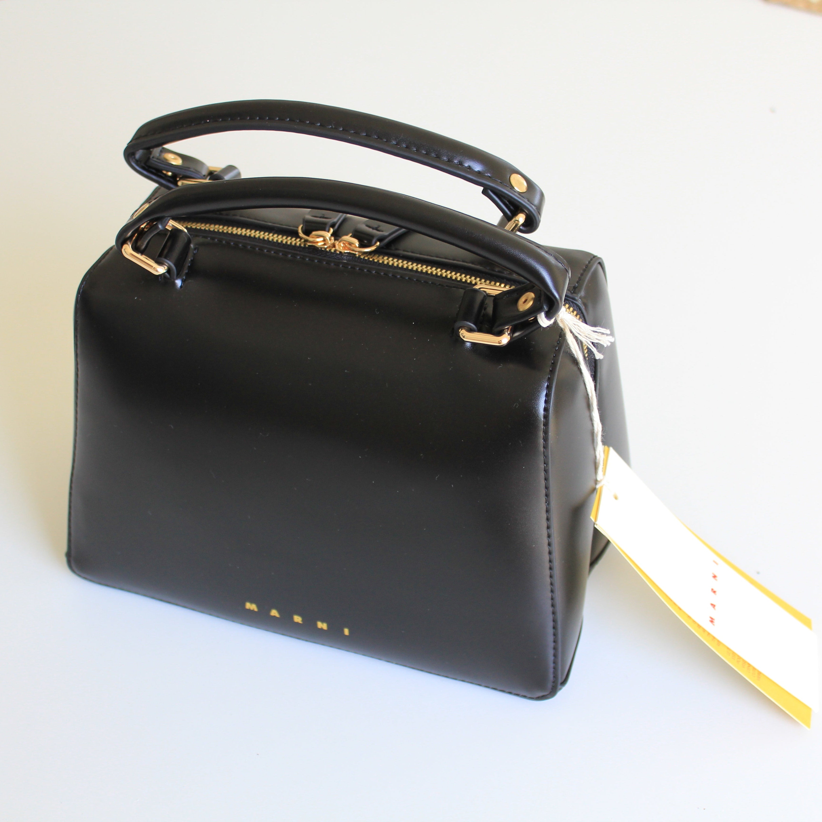 【新品未使用】大人もOK! MARNI kids ショルダーバッグ ブラック MARNI KIDS ハンド＆ショルダーバッグ 【大人もOK】 – Milja