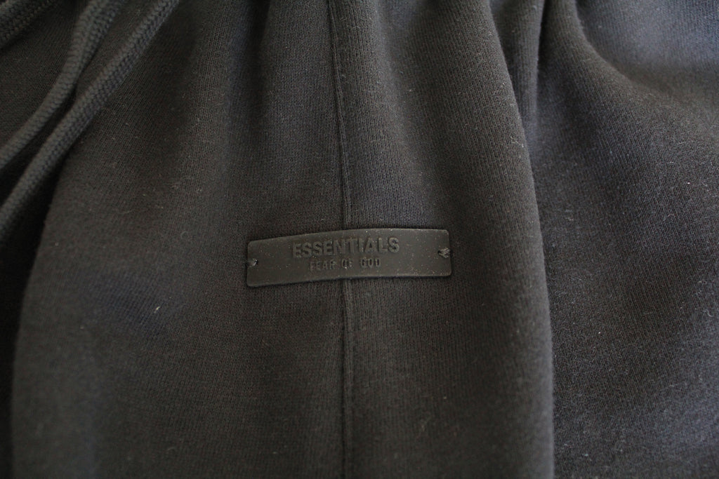 Fear of God Essentials スウェットショーツ