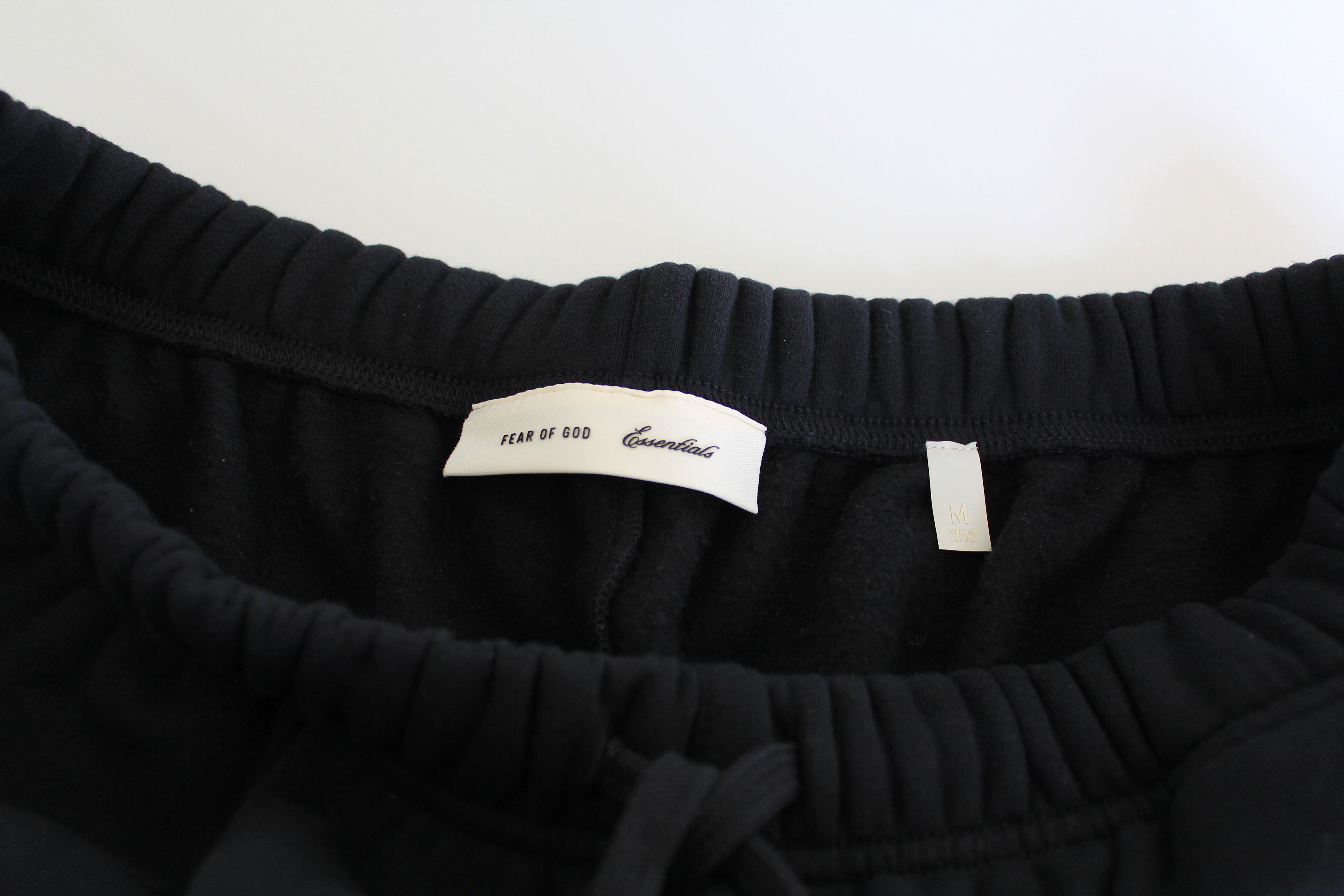 FEAR OF GOD ESSENTIALS スウェットショーツ – Milja