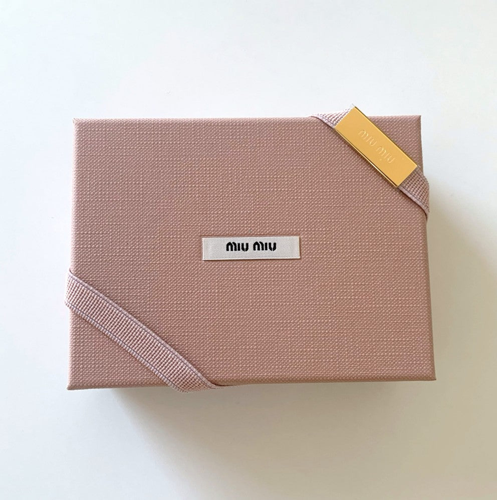 Miu Miu レザー三つ折り財布