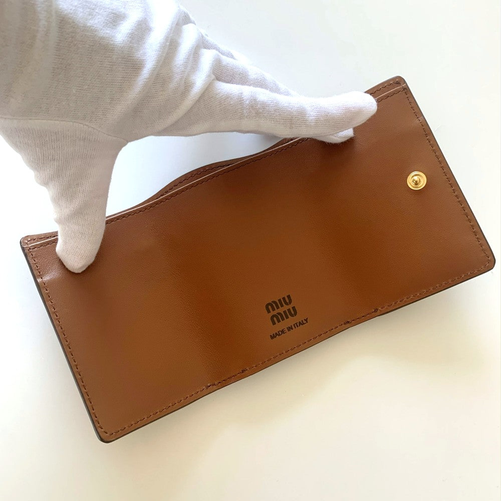 Miu Miu レザー三つ折り財布