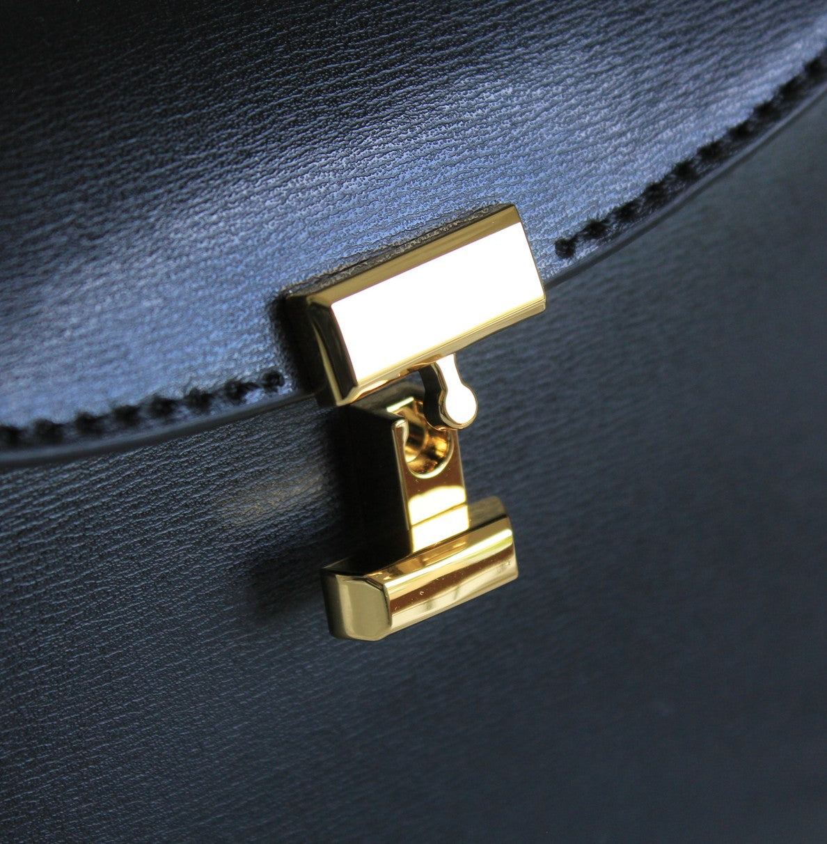 TOTEME T-Lock クラッチ ショルダーバッグ